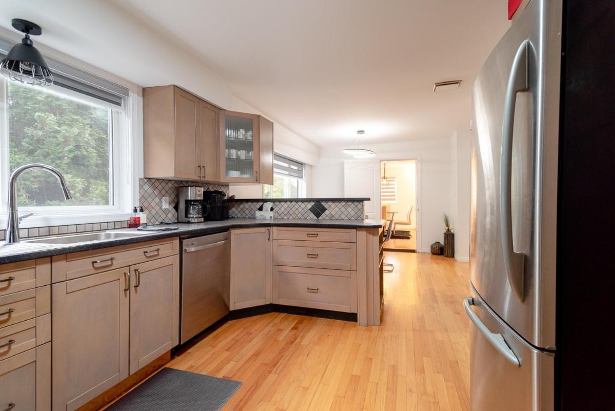 Spacious & Modern By The Beach White Rock Exteriör bild