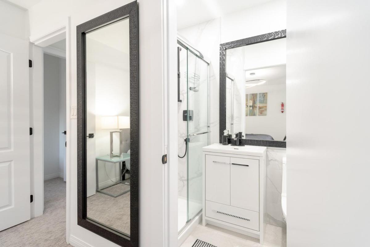 Spacious & Modern By The Beach White Rock Exteriör bild