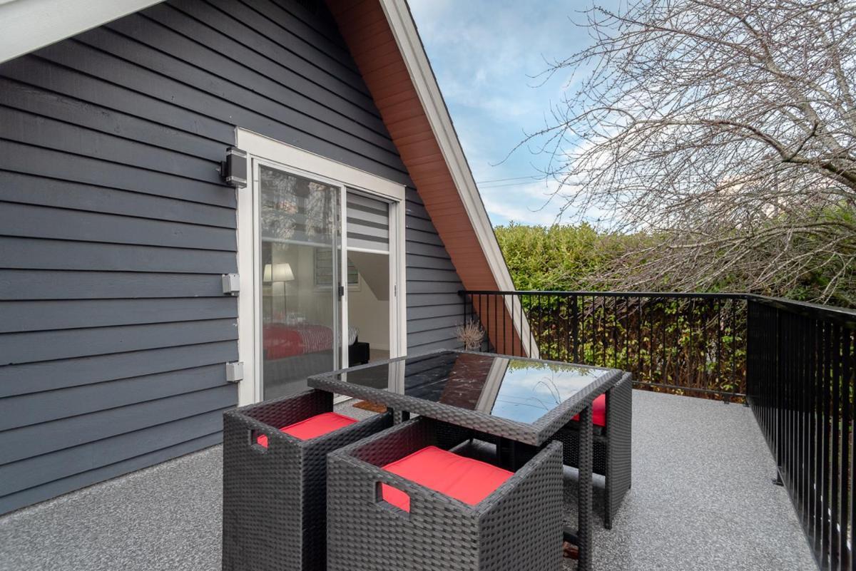 Spacious & Modern By The Beach White Rock Exteriör bild